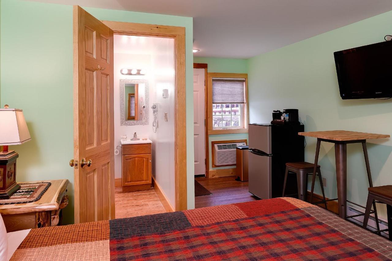 Cobble Mountain Lodge Лейк Плесид Екстериор снимка