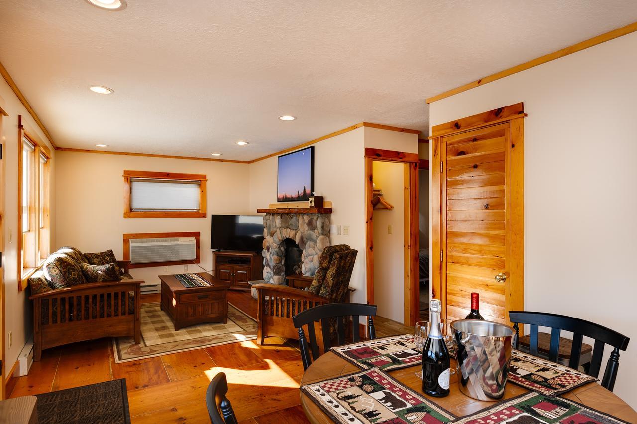 Cobble Mountain Lodge Лейк Плесид Екстериор снимка