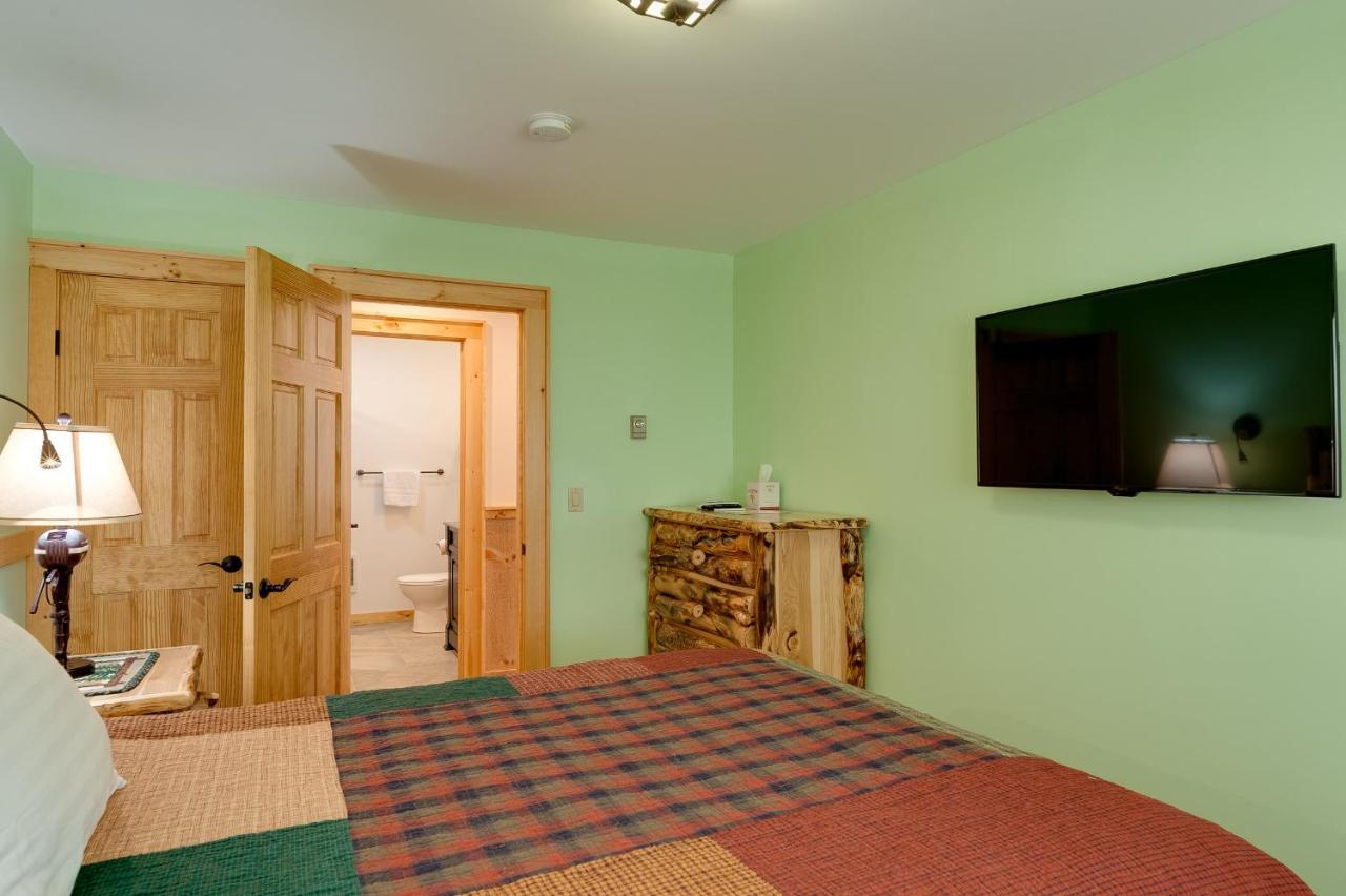 Cobble Mountain Lodge Лейк Плесид Екстериор снимка